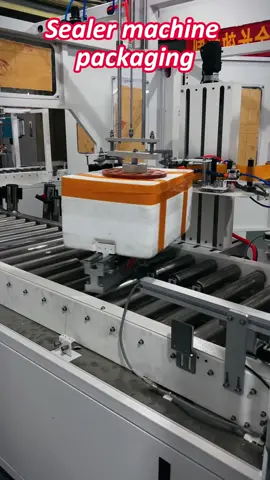 So crazy!!! This machine seals the box too fast.#machine #capper #sealer #automatic #foryou #sealing #boxmachine 