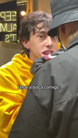 gente juro não doeu nada, mas não posso falar o mesmo da mão🥴 20% de desconto aos que chegarem por mim para tatuar no @Casluh, bairro Tatuapé em São Paulo🇧🇷 #chango 