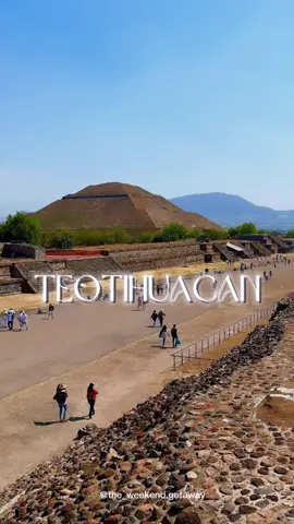 Compartí una experiencia inolvidable en Teotihuacán. Desde el momento en que puse un pie en esta antigua ciudad, quedé fascinado por su grandeza y misterio. La imponente pirámide del Sol y la enigmática pirámide de la Luna me dejaron sin aliento. Caminar por las antiguas calles y contemplar el paisaje desde lo alto de las pirámides fue una experiencia única. Me sentí conectado con la historia y la cultura de México de una manera que nunca había experimentado antes. ¡Definitivamente, Teotihuacán es un lugar que todos deberían visitar al menos una vez en la vida! #Teotihuacán #Experiencialnolvidable #Historia #cdmx #México #Travelblogger #creadorDeContenido #Instablogger #DigitalCreator #bloggersLatinos #Travellnfluencer #alfaBloggers #visitamexico 