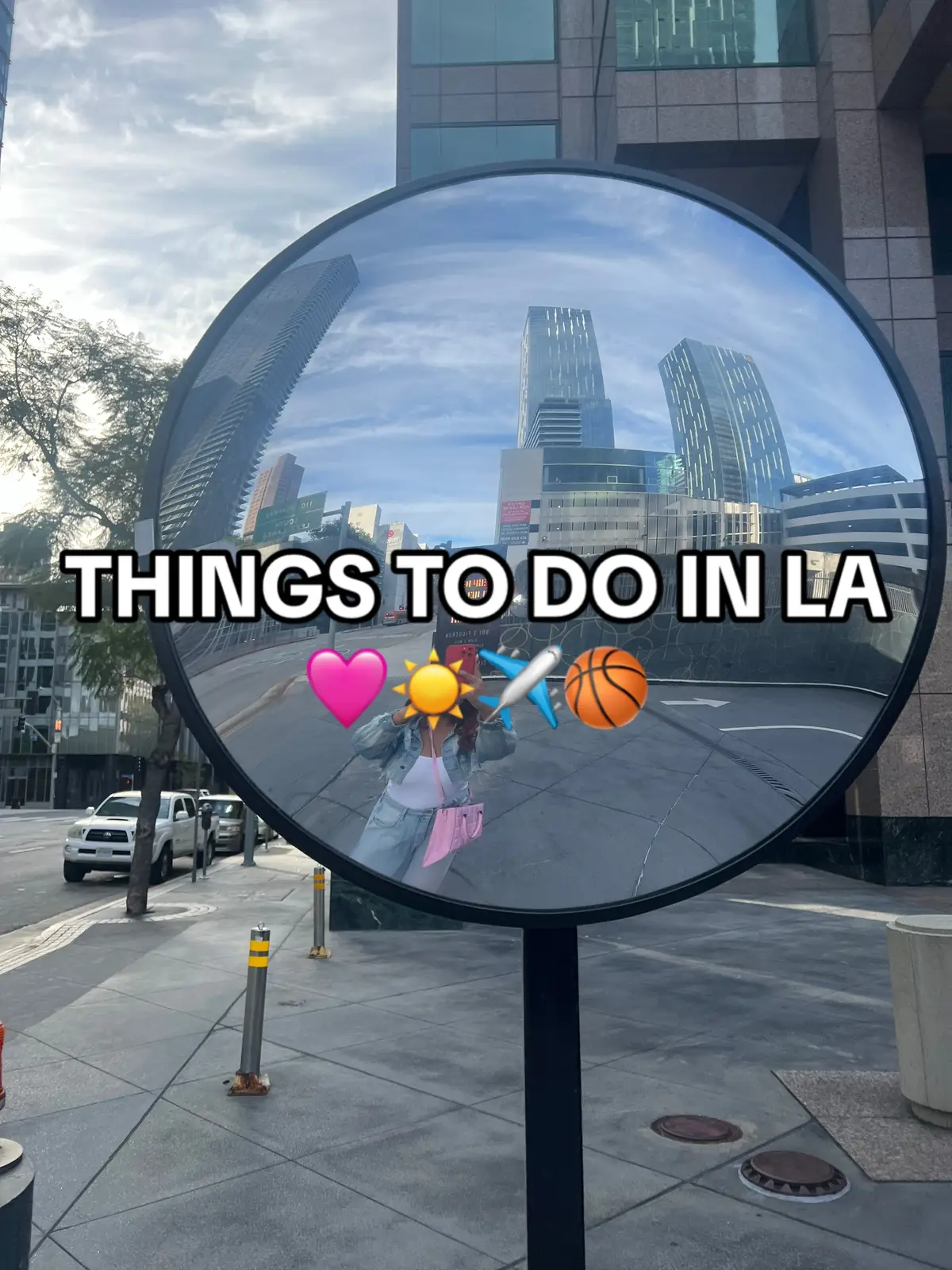 HOT TAKE: the hollywood walk of fame is UNDERWHEMLING AF 😗🌚🤣 | Good Places to eat Fixins in Downtown LA and Wahlburgers #dumptok #losangeles #traveltiktok #LAdump #travel #hollywoodwalkoffame⭐️ #hollywood 