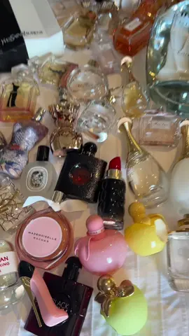 Ma petite collection 🥹 #parfum #parfumviral #organisation #perfume #perfumetiktok #sephora #rangement 