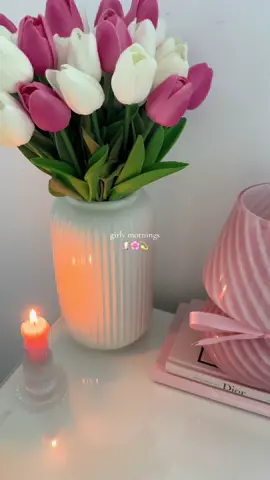happy thursday girlies 💫🥰 #girlymorningroutine #spring #whitetulips #flowers #tulipseason #pinkeverything #inspo #asthetic #morningasthetic #softgirlera #skincareroutine #coffeetok #candles #pinterestaesthetic  #emijay #gisou #caudalie #rhode #glossier #glowrecipe #soldejaniero 