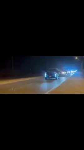 اني افتخر من اكول القائد مقتدانا  وانه افتخر من اردد بسمك  مقتدانا  وتبقه تاج فوك راس ونته مقتدانا  وحبك يبقه بل كلب لحد المنيه 