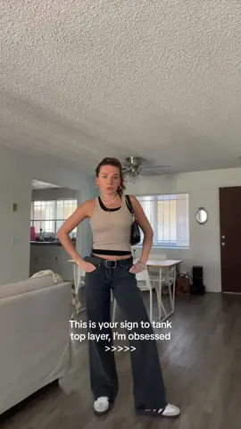 Tank top layering is the new thing im telling you!!! Lmk if you agree 🤩 #tanktoplayer #tanktop #layeringoutfits #outfit #outfittips #styletips 
