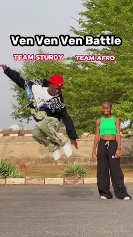 Who won the battle ? Drop a comment 💯🔥 #fyp #sturdy #drill #afro #afrobeats #dancechallenge #battle #viral 