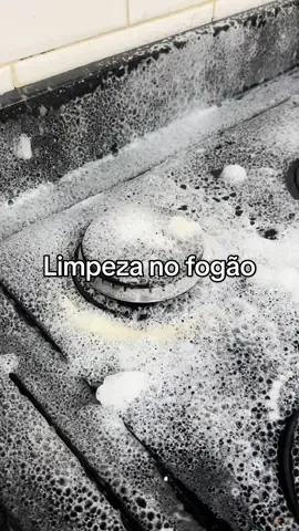 Ja testaram o Super Dom limpa grelha? Usei no fogao e amei! #dicas #limpeza #fogão #cozinha 