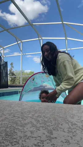 another pool day with gigi 😍👩‍👧 #fyp #morganbaiiley #singlemom #MomsofTikTok #florida #poolday #geegerweegerfeeger #bloompartner @Bloom Nutrition 
