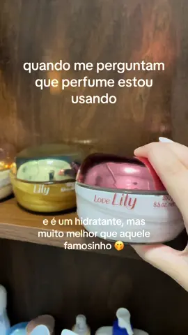 fixa muitooo na pele, agora falta só um pra completar 🥹 #hidratante #boticario #boticariolily #lilyhidratante #lovelilyoboticario *queria q fosse publi mas não é