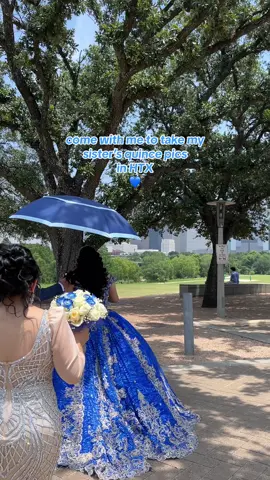 Houston skyline was an unpaid actor! 🤭#houston #htx #quinceañera #photographyideas #houstondowntown 