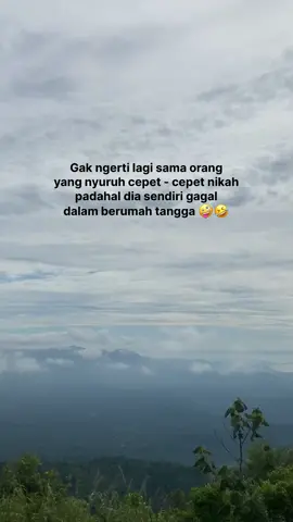 Kesel gak sih ? Kalo udah pernah gagal jangan ngajak-ngajak lah 🤪🤣 #cepetnikah #gagalnikah #nikah #xyzbcaja 