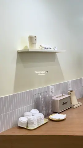 you must visit this very cute cafe 🤍 @harucake 🎂☕️ #coffeetiktok #coffee #koreatown #coffeelover #coffeeaddict #coffeedates @Arline 