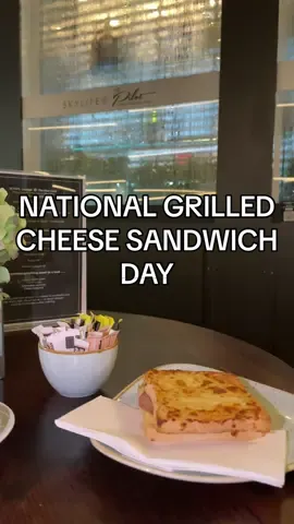 Look at this… PERFECT! 🤤 How could we miss the chance to show off our mouth watering cheese toasties from the SKYCAFÉ on National Grilled Cheese Sandwich Day?  #FlyLondonSouthend #AvGeeks #AviationDaily #LondonSouthendAirport #SouthendOnSea 