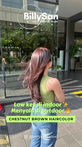 Rahasia Warna Rambut Menyalaaa 🔥🔥 #ChestnutBrownHair warna yang low key di indoor, tapi Menyalaaa di outdoor ✨💚✨ Bikin skintone Asia lebih glowing juga dan aman buat yang sekolah / ngantor 😍 Yuk share ke teman-teman kamu yang mau haircolor aman tapi bikin look beda 🙌 #haircut #haircolor #k18hair #hairstyling by #BillySanSalon team 🍃 Jangan ragu, bisa konsul duluu ✨ Chat kami for more info 💚🍃 See you! Billy San Hair & Beauty Studio 🍃 - Love is in the Hair - — #haircolorjakarta #catrambut  #hairstylist #hairinspo #salonjakarta #hairtok #hairtransformation #hairreels #hairtips #fyp #longhaircolor #hairtransformation 