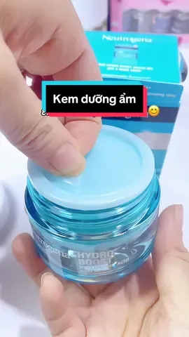 Em dưỡng ẩm này phải gọi là quốc dân luôn í, chân ái của tui đó🌷#kemduongam #neotrogena #skincare 