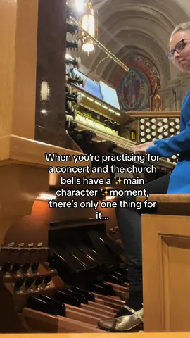 Did I mention I’m obsessed with this piece right now…?! #organ #organtok #hunchbackofnotredame #bellsofnotredame #alanmenken #filmmusic #filmsoundtrack #musicaltheatre #church #churchbells #classicalmusic #musician 