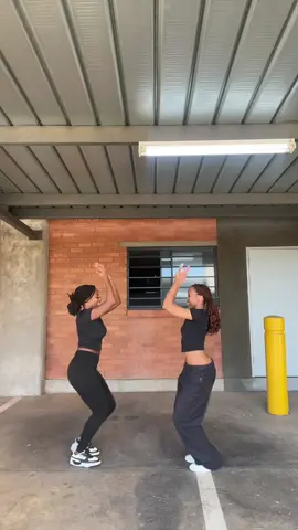 @Kmat Ate downnn with this dance 😍❤️‍🔥🫵🏽  #MKK #kmat #tatiandtubby #fyp #viral 