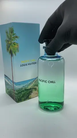 Pacific Chill by Louis Vuitton 🫠 | My new favorite summer fragrance. Citrus, orange, freshly cut grass with fruitiness. 🍑 It doesn’t last very long, so get samples in our BIO to reapply it on the way! #pacificchill #louisvuittonperfume #bestsummerfragrances #summerfragrance #mensperfume #unisexfragrances #summerscents 