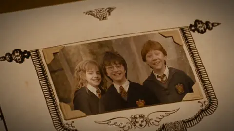 the golden trio. ❤️‍🩹 . . . #ronweasley #harrypotter #hermionegranger #hogwarts #grifinoria #foryou 