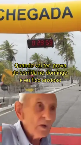 Sextou!!! #corridaderua #memecorridaderua #corridameme #runningmeme 