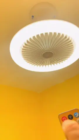 Want a LED multi-function fan light?  Well of course you know PINGLINKS has it!  Only $10,000+tx #fanlight #pinglinks 