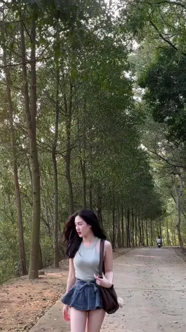 Ước được đú trend hoa anh đào này tại 🇰🇷🥰🥰 #hanquoc🇰🇷 #xuhuongtiktok #hannam #thanhhoa36 #한국 