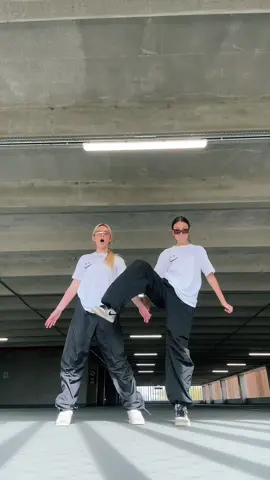 fake all ! THANKS FOR 8K FOLLOWERS!🤯💋 👩🏻➡️@rita 👩🏼➡️@alisha heyy, say it back pls✨ inst: ritalishsx 💕✨ 9K soon #ritareshka #aalishxx #dancingtogether #ritalishsx #dancingwithfriends #англия 