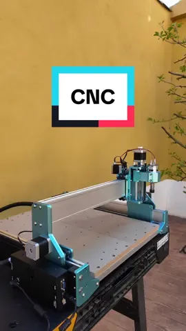 Nuevo juguete en ek taller de @sainsmart_official. Hora de instalarla y aprender 🤟🏼 https://www.sainsmart.com/products/4040-reno #kelekhome #sainsmart #4040reno #cnc #maquinacnc #cncrouter #fresadoracnc #tallermadera #routerbit #decora #maderaydecoración 