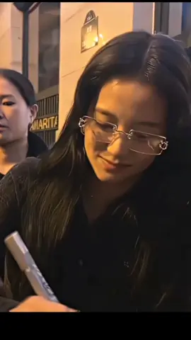 Jisoo is confused #jisoo #kimjisoo #soyaaa #bestvisual #misskorea #blackpinkoffical #keşfetbeniöneçıkar #lycris #keşfet #fypシ #keşfetteyizzz #keşfetedüş #tiktok #viral #reels 