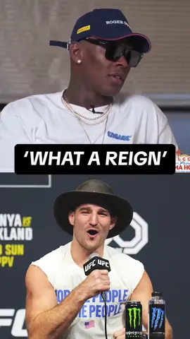 Israel Adesanya sarcastically applauds Sean Strickland's time as champion #israeladesanya #seanstrickland #UFC #mma #fight #themmahour #arielhelwani #champion 