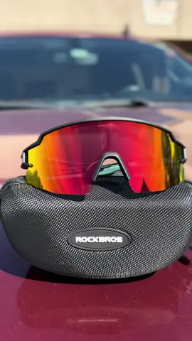 Lentes polarizados muy buenos 👍 aparte se ven bien padres 😎@Rockbros.USA #glases #tiktokshop 