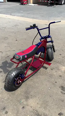 🕷️SpiderMan Theme Motovox🕸️ Skz Lowpro Motovox Tank Skz Stretch Tabs Custom Seat by MCO Custom Design Foot Pegs Custom Badges #powdercoating #forthestreets #minibikes #motovox #mbx10 #minibikesyndicate #minibikelife #minibike 