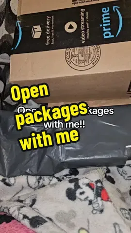 This one's a bit old.. But still trying to clean out some drafts. I make so much content then forget to post it 😂 so yeah, you may have already seen me share this stuff but I'm doing it againn😂 #unboxing #packages #TikTokShopHaul #TTSACL #ttscreatorbash #Techthisout #Springsavings #Springreset 