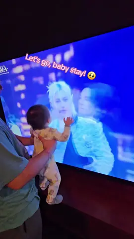 Baby Stay looking at her favorite YONGBOK 💞 #yongbok #straykids #straykidsjyp #straykidseverywhereallaroundtheworld #skzstay #skz #skz4thgenleaders #felix #hyunjin #kpop #fyp #fypシ #fyppppppppppppppppppppppp #cutebaby #dancingbaby #skzoo #straykidsfelix 