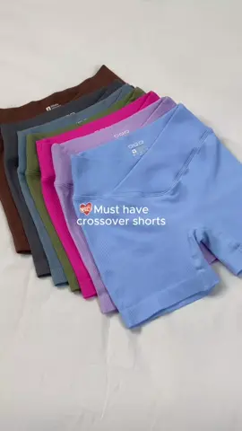 Come to watch our live at 9:30 a.m. every day. Every day have superise. Girls, you need these in your wardrobe 🥰🥰🥰🛒🛒🛒                     #parati #fyp #viralshorts #mujeres #oqq #OOTD #fashionfavorites #style #trending #yogapants #tiktokshopping #gymgirl #viral #fashion #pant #shorts #bottom #gymshorts #clothes 
