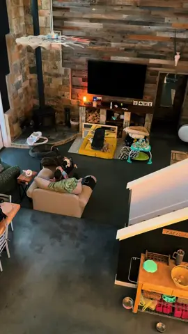 When dad doesnt realize mom is watching! 😂  #houseofpain #jumparound #fyp #ivfjourney #ivflife #cillianfrancisconway #dadlife #likefatherlikeson #howmanydogsdoyousee 