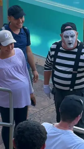Soo funny #lol #tomthemime #tomtheseaworldmime #tommime  #tommime #mimefunny #seaworld #seaworldorlando #seaworldmime  #vibes #lol #hilarious #mime #funny #funnyvideos #fyp #foryou #tomthemime #seaworld #seaworldmime #mime #tomtheseaworldmime #funny #funnyvideos #fyp #foryou #foryoupage #totanthemime 