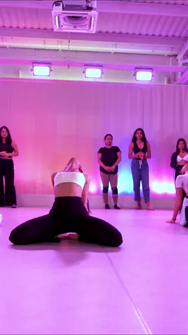 Mayya Mayya ❤️‍🔥 dc: @vinihazari #bollywood #dance #bollywooddance #desi #indian #desitok #london #bollywoodclass #viral #dancersoftiktok #dancereels #fyp #fypシ #xyz 