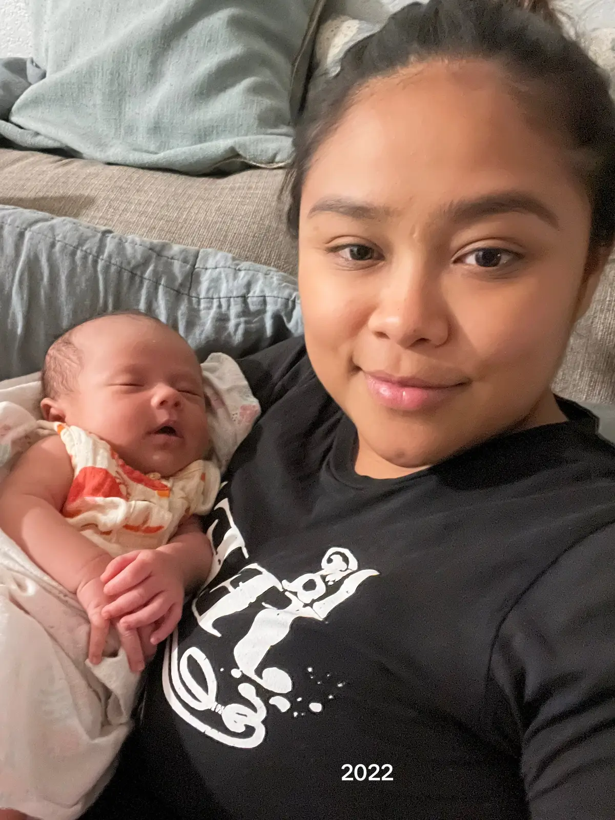 Motherhood! #findyourpinkagain #motherhood #2under2life #2under2 #girlmom #madre #hijas #nicaragua #nicamex 