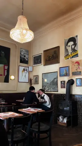 The great poets, the famous artists, they would all come to Kafka, if they could.  #cafe #vienna #fyp 