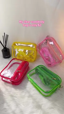 The perfect clear bag to get me through security quickly, perfect for concerts, travel, football matches and events😜 #fyp #bag #tiktok #TikTokShop #foryou #gift #travel #vacation #Activity #TikTokMadeMeBuylt #fashion