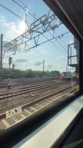 Gimana mudiknya bestie? THR masih aman?  KA 7 Argo Lawu tiba di Stasiun Gambir  #keretaapi #eksekutif #argolawu 