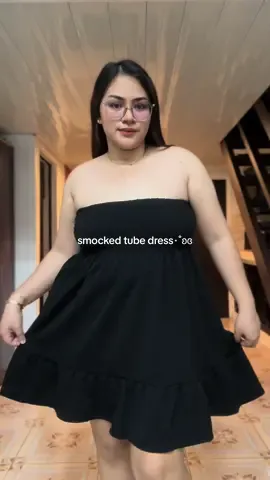 plus size friendly smocked tube dress 🖤