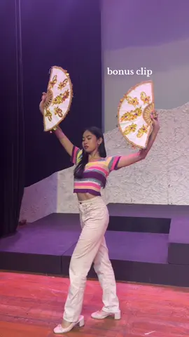 #philippinefolkdance #salinggawi #ust @salinggawi_ust 