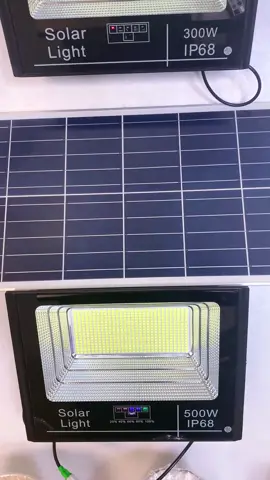 Đèn pha năng lượng mặt trời 500w  #pha #denpha #dennangluongmattroi #nlmt #denphangoaitroi #500w #mizenko 