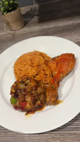 I’m sure its not too late to post this here 😊 . My daddy’s eid food is ready at last 🥳🥳🥳🥳 . . #explore #explorer #fyp #fypシ #foryou #foryoupage #viral #reels #reel #eidmubarak #cooking #food #uk #uktiktok #naijatiktok #naija #Foodie #trending #trend #islam #muslim 
