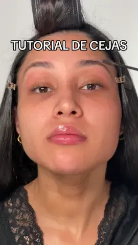 ✨CEJAS PERFECTAS USANDO SOLO 2 PRODUCTOS✨ Te animas a intentarlo amiga? 😏✨🫰🏻 @urban decay  #cejasperfectas #cejastutorial #cejas #cejaspobladas #cejasorganicas #cejasbonitas #browsonfleek #browstutorial #tutorialdecejas #urbandecay #browlamination #browlaminationtutorial #maquillajetutorial #maquillagem #maquiagemtiktok #trucosdebelleza #trucosdemaquillaje 