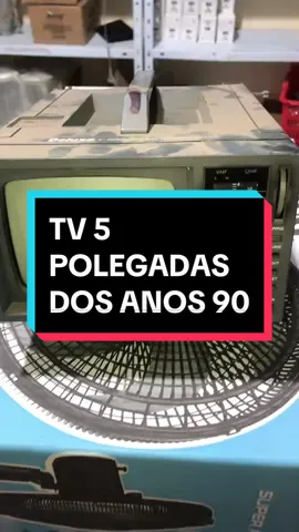 Essa era uma TV 5 polegadas dos anos 90 a bateria #tv #anos90 #nostalgia 