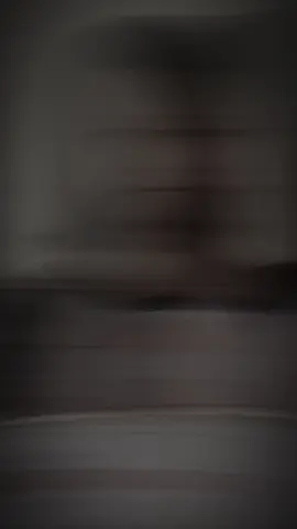 Cô gái năm đó bị anh xua đuổi🥲