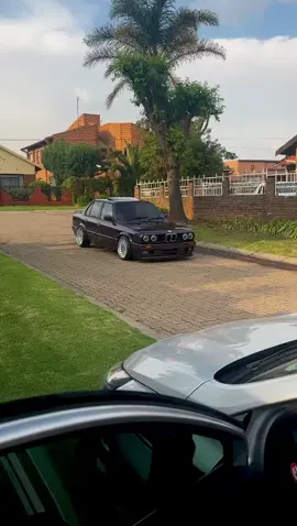 Kunini Ngithi yoh!!🥹 #gusheshe #e30 #raisedinsoweto #germany #bmw #carsoftiktok #hashtag #325i 