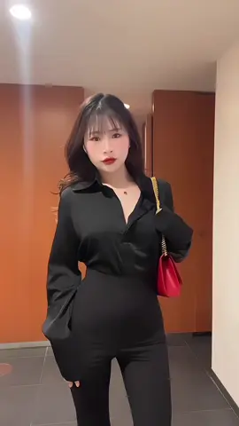 Chúng ta còn quá trẻ để tin chuyện trăm năm, vạn vật còn thay đổi huống chi lòng người…!❤️‍🩹
